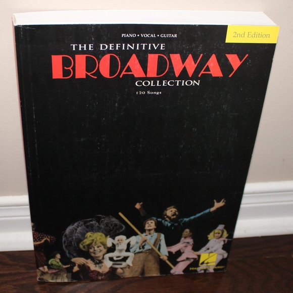 Definitive Broadway Collection Piano Vocal Guitar Music 120 Songs Hal Leonard - Picture 2 of 7